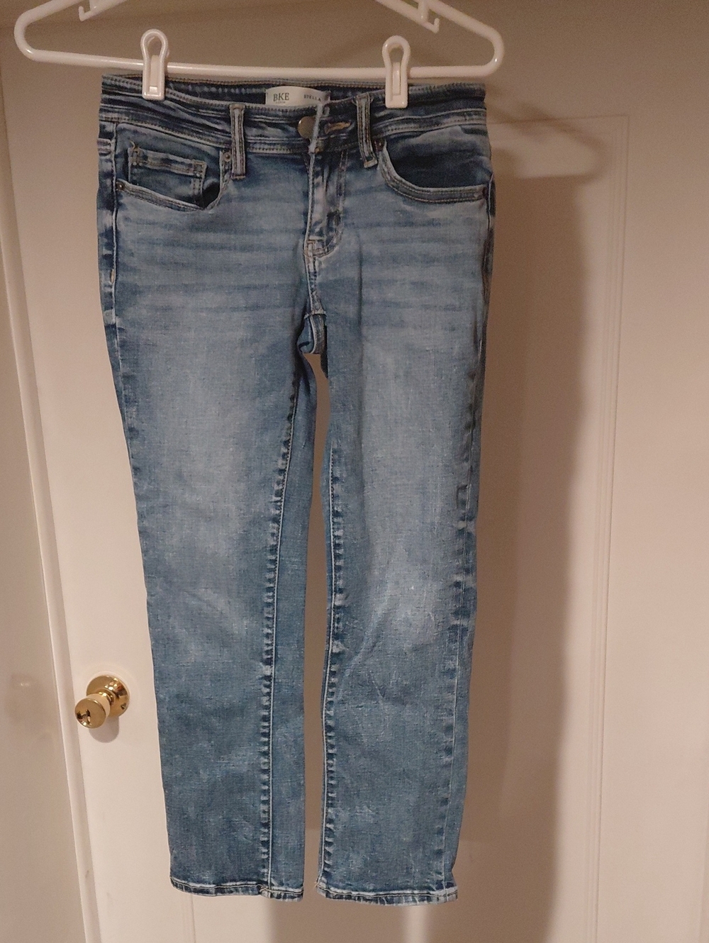 BKE Women's Light Blue Washed Straight-Leg Jeans